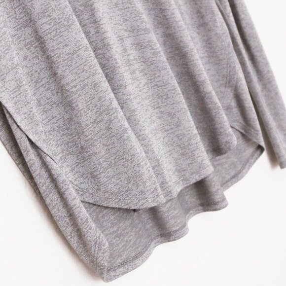 Vince Layered Two Tone Long Sleeve Tee Top M Round Neckline Curve Hem Sleek Slim - Picture 10 of 15